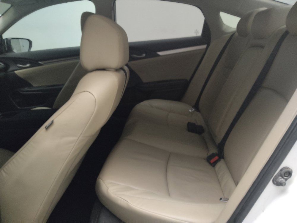 Used 2019 Honda Civic Touring image 18