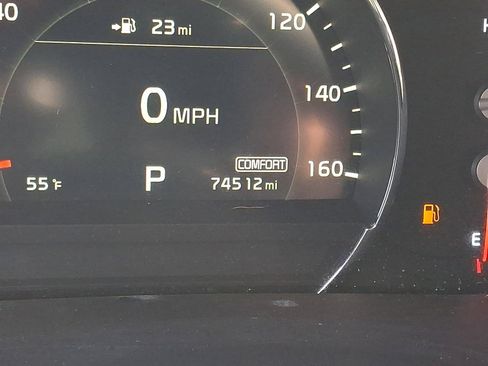 Used 2019 Kia Sorento EX image 19