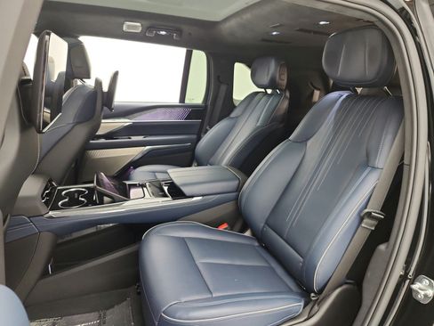 Used 2026 Cadillac Escalade IQ Sport 2 AWD/4WD image 16