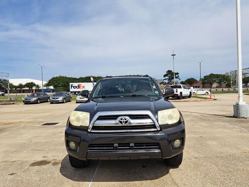 Used 2006 Toyota 4Runner SR5 RWD image 2