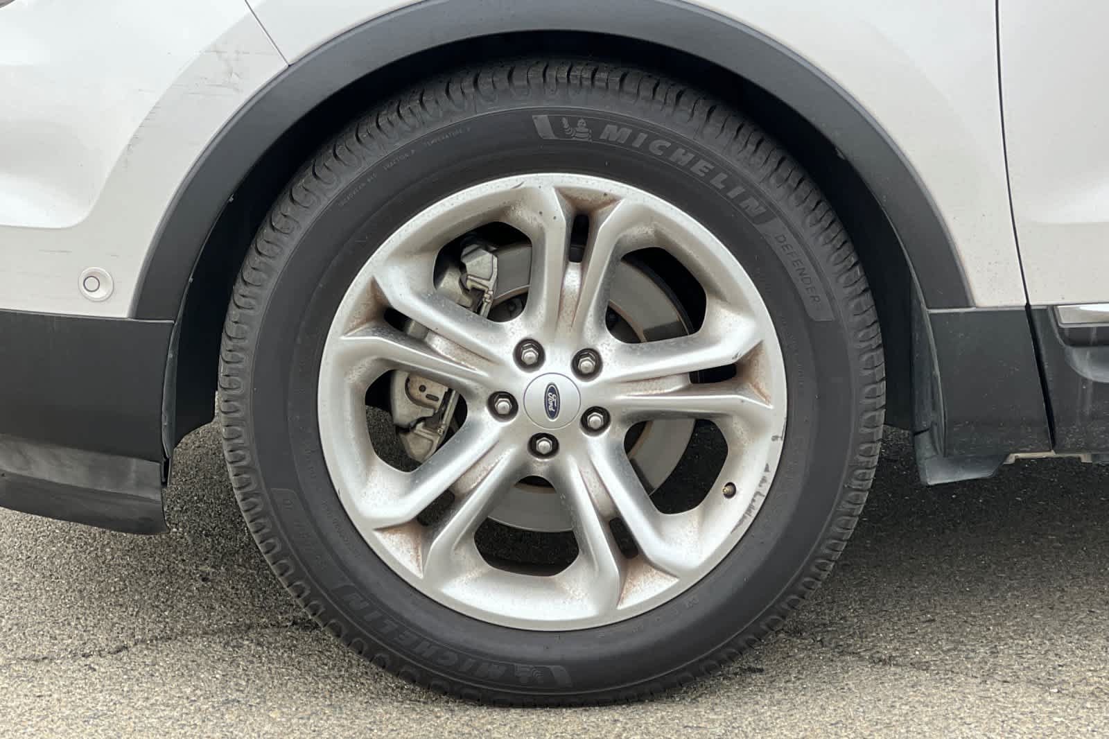 Used 2014 Ford Explorer Limited w/ Equipment Group 302A FWD image 13