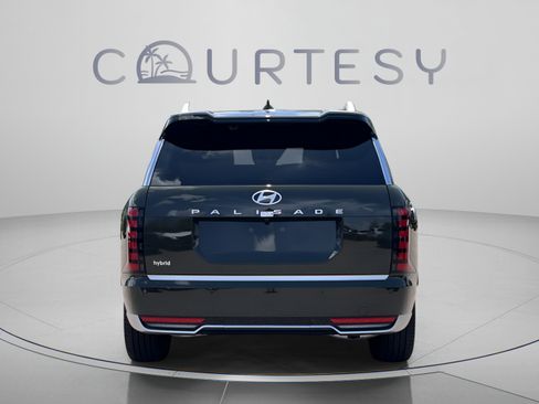 New 2026 Hyundai Palisade Calligraphy FWD image 4