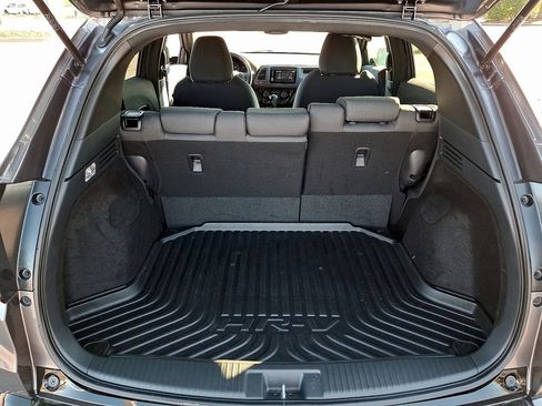 Used 2022 Honda HR-V Sport image 28