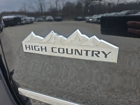 Used 2016 Chevrolet Silverado 2500 High Country image 9