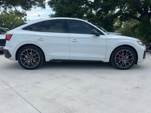 Used 2023 Audi SQ5 Prestige w/ Prestige Package AWD/4WD image 3