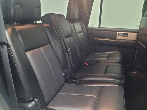 Used 2016 Ford Expedition Limited image 19