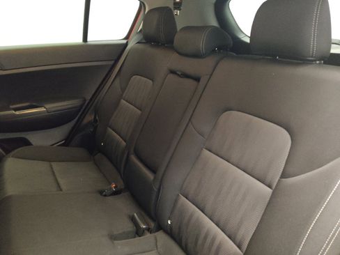 Used 2020 Kia Sportage LX image 18