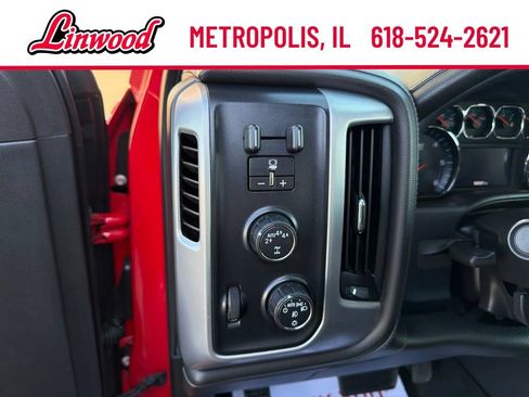 Used 2017 GMC Sierra 1500 SLT w/ SLT Preferred Package AWD/4WD image 17