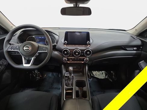 Used 2024 Nissan Sentra SV FWD image 10