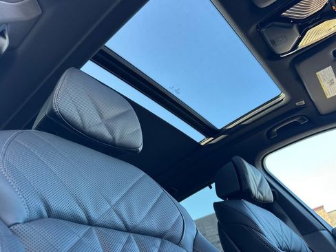 New 2026 BMW X5 sDrive40i w/ Climate Comfort Package image 18