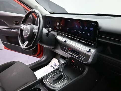 Used 2024 Hyundai Kona SEL image 15