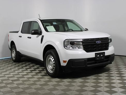 Used 2023 Ford Maverick Lariat image 17