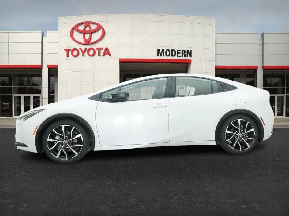 New 2026 Toyota Prius Plug-In Hybrid w/ Limited Premium Package FWD image 10