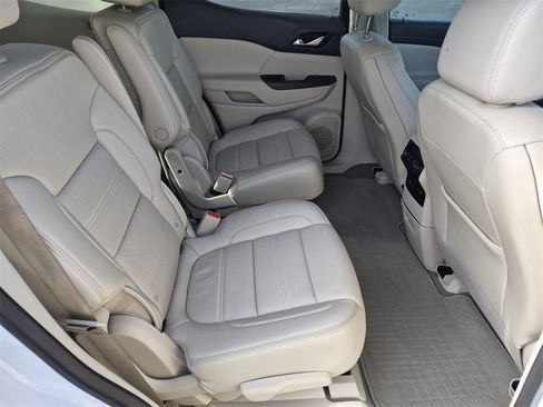Certified 2023 GMC Acadia Denali w/ Denali Technology Package image 16