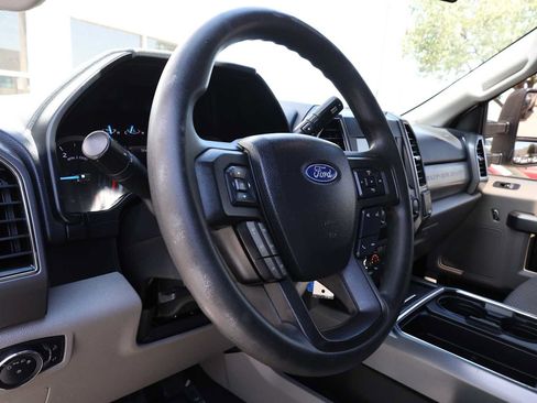 Used 2021 Ford F250 XLT w/ FX4 Off-Road Package AWD/4WD image 15
