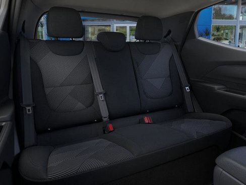 Used 2027 Chevrolet Bolt LT w/ Comfort Package FWD image 17