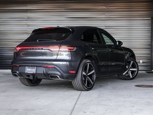 Certified 2026 Porsche Macan AWD/4WD image 7