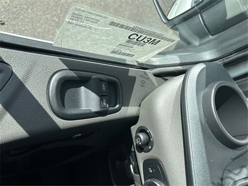New 2025 Ford Transit 250 Low Roof image 24