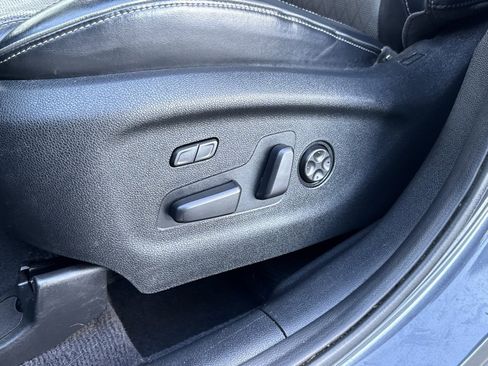 Used 2018 Kia Sorento SX image 25