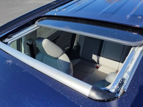 Used 2023 Toyota RAV4 XLE Premium AWD/4WD image 17