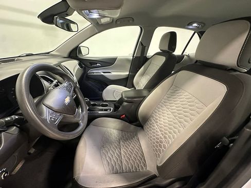 Used 2020 Chevrolet Equinox LS AWD/4WD image 3