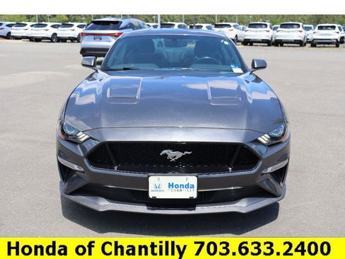 Used 2019 Ford Mustang GT RWD image 2
