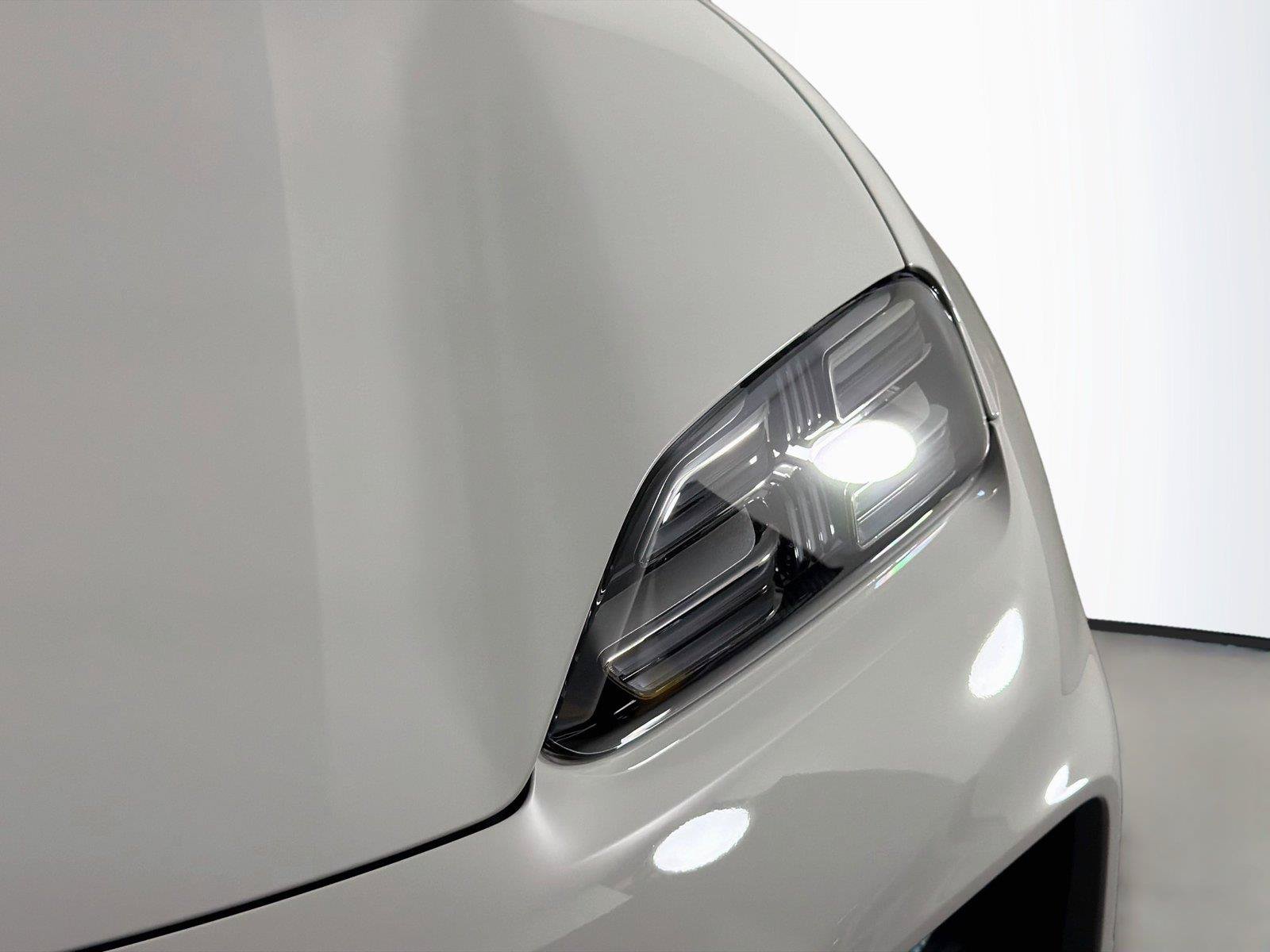 Certified 2026 Porsche Macan Electric RWD image 15