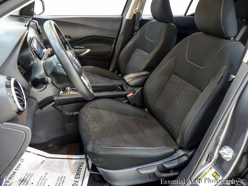 Used 2024 Nissan Kicks SV w/ Interior Electronics Package FWD image 13