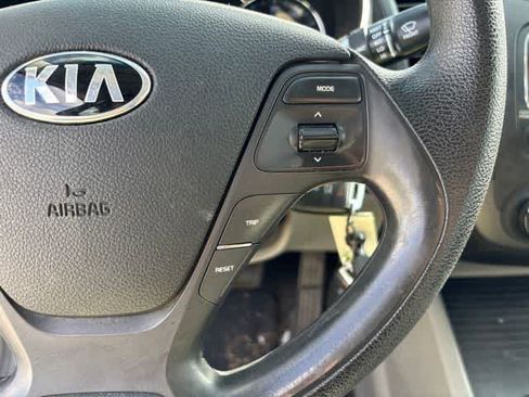 Used 2016 Kia Forte LX FWD image 13