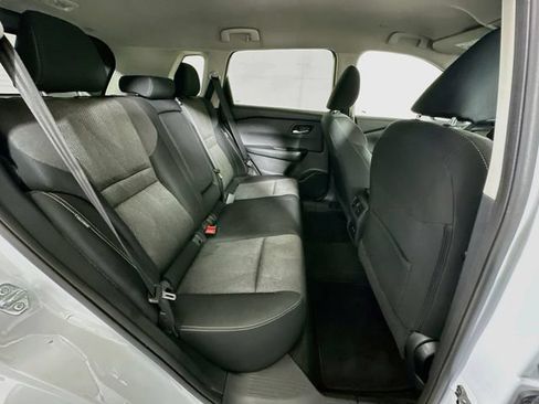 Used 2024 Nissan Rogue SV FWD image 24