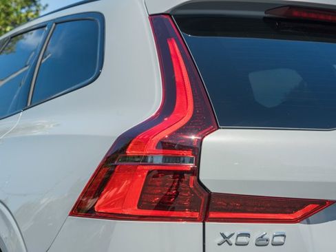 New 2027 Volvo XC60 B5 Ultra AWD/4WD image 8