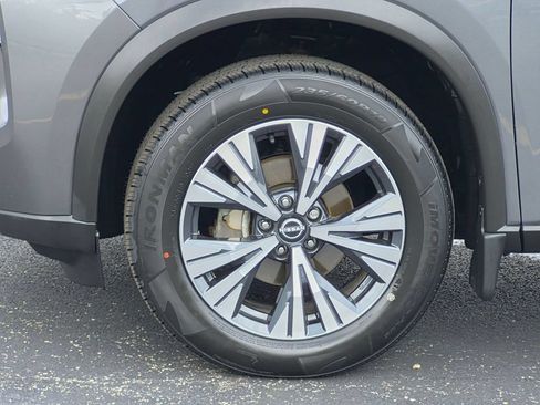 Used 2023 Nissan Rogue SV w/ SV Premium B Package AWD/4WD image 9
