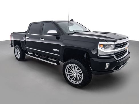 Used 2018 Chevrolet Silverado 1500 High Country AWD/4WD image 3