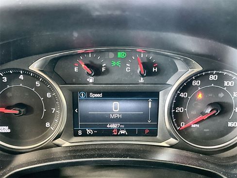 Used 2024 GMC Terrain SLE image 18