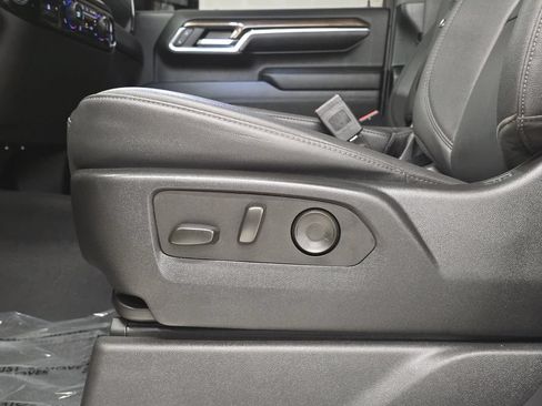 Used 2024 Chevrolet Silverado 2500 LT w/ All Star Edition AWD/4WD image 28