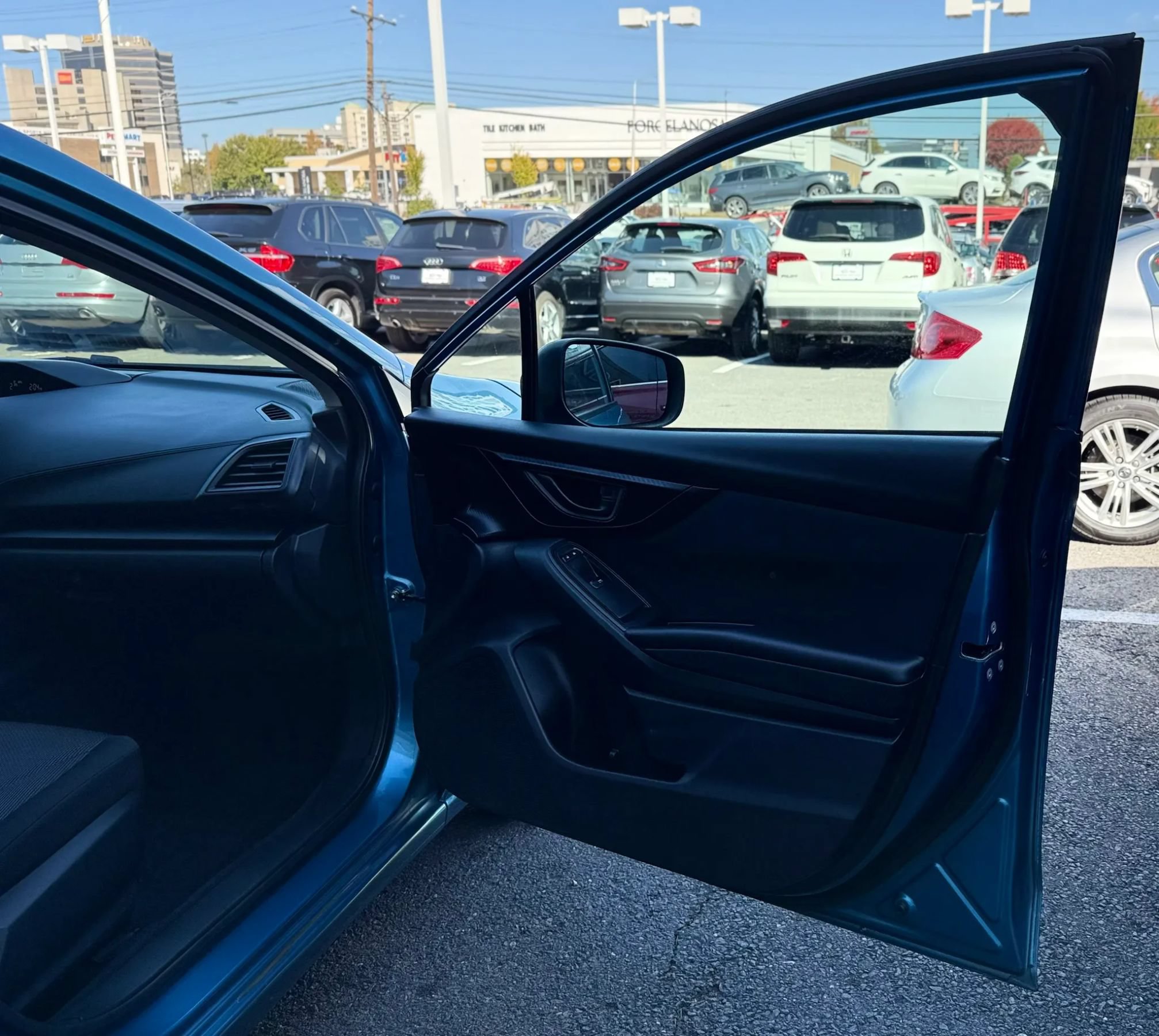 Used 2018 Subaru Impreza 2.0i AWD/4WD image 30