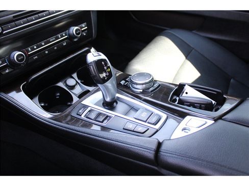 Used 2015 BMW 535i xDrive Sedan AWD/4WD image 19