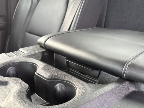 Used 2022 RAM 1500 Limited w/ Body Color Bumper Group image 19