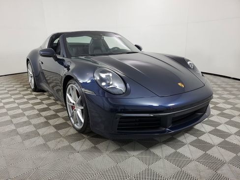 Used 2022 Porsche 911 Targa 4S image 2
