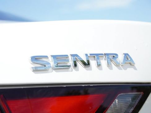Used 2022 Nissan Sentra SV w/ Trunk Package FWD image 11