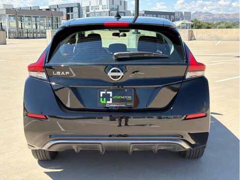 Used 2025 Nissan Leaf S FWD image 7