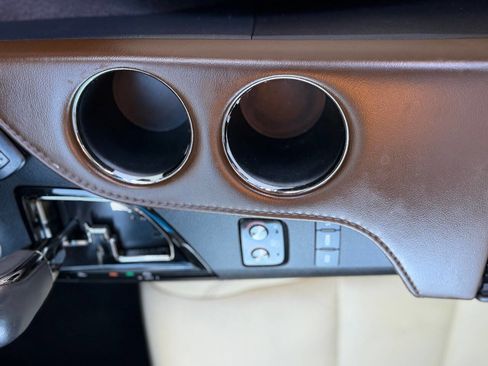 Used 2014 Toyota Avalon Limited image 77