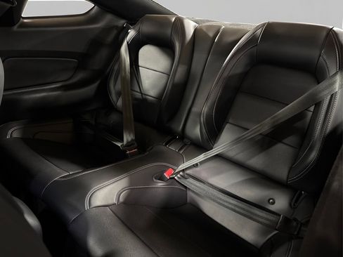 Used 2019 Ford Mustang GT Premium w/ Equipment Group 401A image 10