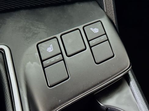 Used 2024 Kia Sportage LX image 4