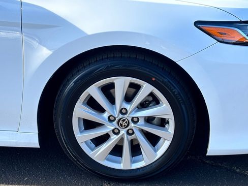 Certified 2022 Toyota Camry LE image 11