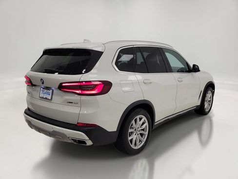 Used 2021 BMW X5 xDrive40i w/ Convenience Package AWD/4WD image 5