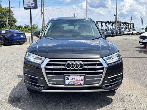 Used 2018 Audi Q5 2.0T Premium Plus w/ Premium Plus Package AWD/4WD image 11