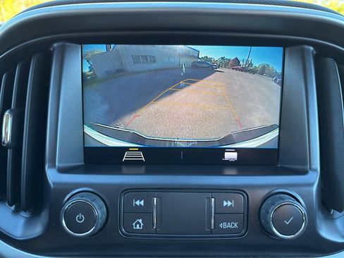 Used 2021 Chevrolet Colorado LT w/ LT Convenience Package image 18