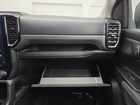 Used 2024 Ford Ranger XLT w/ Technology Package image 41