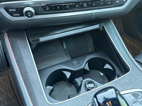 Used 2022 BMW X5 xDrive40i w/ Climate Comfort Package image 29